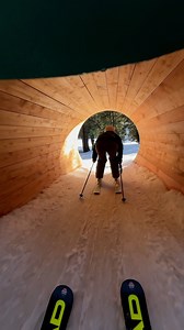 1.1K reactions · 76 shares | Pas besoin d’être un pro pour s’éclater au ski !  Les zones ludiques, c’est le spot parfait pour découvrir la glisse, tenter ses premiers virages (et ses premières chutes !) sans pression. C’est un peu le parc d’attractions de la montagne.   Jérôme Carret | Auvergne-Rhône-Alpes Tourisme | Facebook