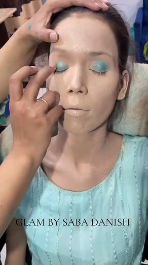 1K views · 6.9K reactions | Neend hi ni poori horhi inki﫢﫢來 Makeup by Saba Danish #virul #foryou #bridalmakeup #sabadanish #virulpost #laallipstick #asebzadadulhan | Glam beauty salon by saba danish | Facebook