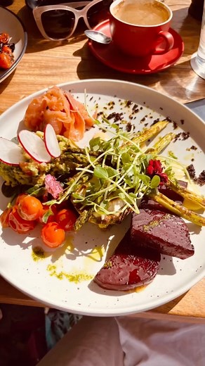 20 reactions | We ❤️ Low Carb Real Food. It’s delicious It’s nutritious Lots of people think low carb real food us just bacon eggs butter and steak! We think you’ll agree it’s so much more! | Real Life Medicine | Facebook