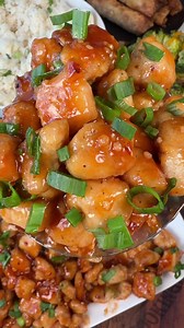 This is an easy one pan dinner that is better than take out! 😮‍💨 INGREDIENTS 1 lb chicken breast 1/2 cup corn starch 1/2 tsp each salt and pepper 1 tsp each garlic powder and onion powder 3-4 tbsp peanut oil 1/2 cup pineapple juice 1/4 cup ketchup 1/4 cup apple cider vinegar 1/3 cup brown sugar 1 tbsp (less sodium) soy sauce 1 tbsp minced garlic 1/2 tsp red pepper flakes 1 tbsp cornstarch 1 tbsp water 2 green onions, chopped INGREDIENTS Cut your chicken into bite sized pieces, pat dry with pap