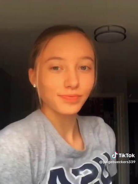 Paige Bueckers Basketball Highlights and Skills