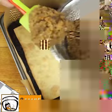 Flódni! “Valamennyi purimi sütemény királynője”. Az igazi Flódni négyrétegű tölteléket tartalmaz, nem úgy, mint a cukrászdában kapható másolatai! A házi szilvalekváros, diós, mákos és almás réteg vékonyka tésztával elválasztva és aranybarnán pattogzó felszínnel gyönyörű és ínycsiklandozó fénypontja lehet egy alkalomnak! 😊😋😉 HA TÖBB ILYEN VIDEÓT SZERETNÉL LÁTNI, KÖVESS MINKET ITT -> (Y) Recept videók (Y) A teljes recept itt található: http://receptvideok.hu/recipe/flodni-recept-videoval-flodni