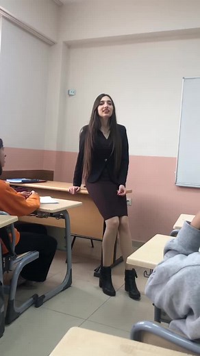 Liseli Sex - Özgül Özbağış