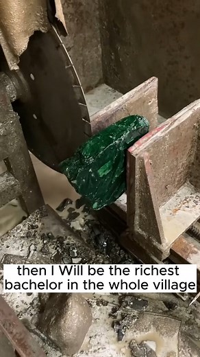 jade king! #jade #crystals #gemstone #jadestonejackpot #jadestone | JadeKing