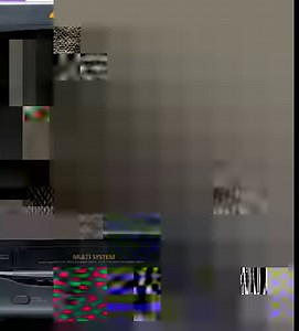 Especial #31DíasDeTerror: ¿Recuerdan el toque siniestro que tenían los comerciales de Delaware Punch a principios de los años 2000? La bebida gaseosa sabor uva de The Coca-Cola Company mantuvo esta campaña publicitaria entre el año 2000 y 2003, donde los niños protagonistas solían usar frases recurrentes como "Apoco" y "No inventes". #NostalgiasFantasticas #PromocionalesFantasticos | Nostalgias Fantásticas