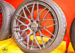 4128 Varro Forged VD06X R18, 18", 1 шт, Ширина диска 8.5" Вылет (ET) 45 мм. 5x112, литые диски. Цена: 109 000₽ во Владивостоке