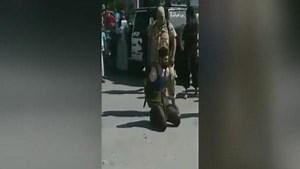 Video: ISIS kills Al Nusra Front leader with sword