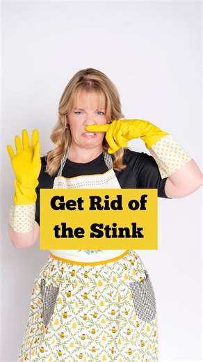Most people won’t notice your clutter… but they’ll definitely notice a weird smell. We all go nose blind to our own homes, but guests don’t. Febreze (not sponsored, I promise!) traps and removes odors like magic. Spray the couch, the curtains, the teenager’s mattress—just spray it all. Want my top secrets for faking a clean house? Head to my YouTube channel and I’ll spill everything. 🔗 in bio! ✨ #cleaningmotivation #tidyhome #cleaningtips #clutterbug #tidyhome | ClutterBug