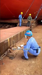 How Ships Are Launched In Water 🚢