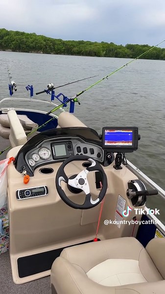 Eddie Catfishing (@eddie_catfishing)’s videos with SICKO MODE - Travis Scott