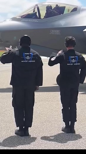 Female pilot #us #military #airforce #femalepilot #aviation #army | Nansendsports