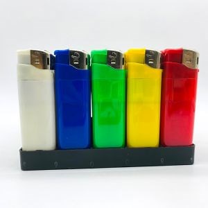 [Hot Item] Encendedor de plástico de fábrica con llama ajustable ISO 9994/22702 encendedor de gas recargable para barbacoa