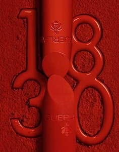 1830: Rouge du Tigre, a warm brick red.​ Inspired by the rich tones of Asian lacquerwork, Rouge du Tigre’s rich terracotta undertones echo those of the Maison’s very first liquid rouge, ‘Bloom of Rose’, created by Pierre-François-Pascal Guerlain for the opening of Guerlain’s first boutique in 1828. Discover Rouge G Legendary Reds: bit.ly/3IpqsNb | Guerlain