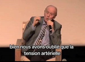 [CONSEILS DE MÉDECIN] 🌱🪻🌿 L'hypertension expliquée par le Professeur Henri Joyeux, ancien chirurgien cancérologue. 👉 Son conseil : les feuilles d'Olivier Bio en tisane vendues en herboristerie ou magasin Bio. 🌿 👀 Les solutions naturelles relevées sur la page de Médecine douce avec Patricia pour l'hypertension 🍀: 1/ Teinture mère ou tisane par voie interne d’aubépine, reine des prés, tilleul. (Germaine et Raymond Cousin) 2/ La cure de teinture d’ail (Germaine et Raymond Cousin) : Ingrédien