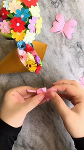 317K views · 2.2K reactions | Multicoloured easiest FlowersbouquetDIY tutorial step by step #fb #foryou #fyp #flower #bouquet #flowers #tutorial #post #viral | Artistic carfts | Facebook