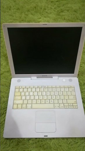 Apple Computer ibook G4. #apple #applecomputer #ibook #ibookg4 #mac #macos #macintosh