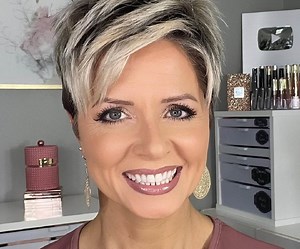 Kako se moderno iscrtavaju usne? Trik za volumen bez igle, filera i preparata od kojih gore cela usta