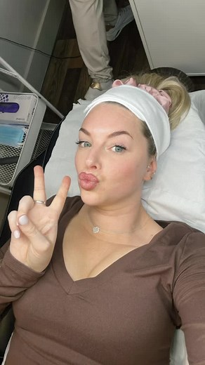 Beauty is pain I guess 💉🧖🏼‍♀️ #polynucleotides #microneedlingtreatment @blossom_beauty_clinic | Natalie Plant