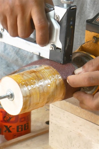 178K views · 322 reactions | Woodworking DIY and Crafts Making Spinning Roll Sanding #sanding #tooltips #spinning #projects #woodwork #woodworking #jig #hacks #tricks #crafts #carpenter #carpentry #making | Woodworking Crafty | Facebook