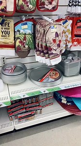 Using this pizza pan for signs is one of my favorite dollar tree hacks🙌🏻⛄️ #dollartreediy #farmhousesigns #wi | Sarah Hurt