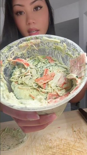 My current obsession Thankyou Logan 😋🔥Cali Roll inspired🥒#mukbang #foodie #youtubeshorts #shorts