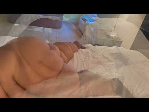 SSBBW jiggling in bed