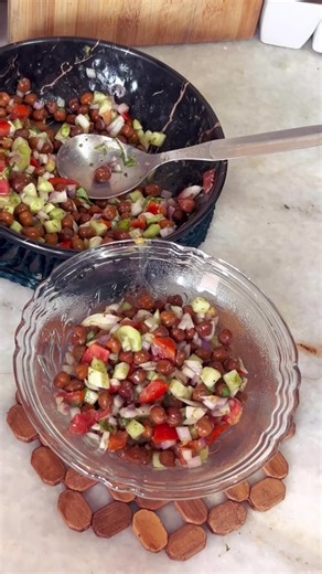 2.1K views · 24 reactions | Black chana salad #SwadKaSafar #breakfast #lunch #trending #trendingreels #foodlover #latestblog | Swad ka Safar | Facebook