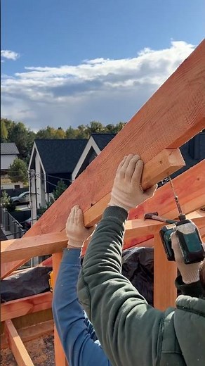 How to Screw a Rafter the Right Way 🔩 Pro Tips Inside! #diy #construction #workers#roofing #shorts