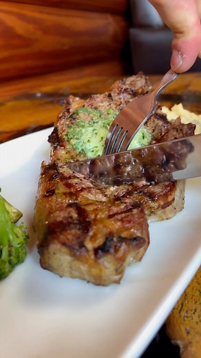 #TwinPeaks #TwinPeaksRestaurant #ScratchKitchen #steak #kingofthehill | Twin Peaks Restaurants