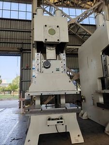 [Hot Item] Heavy-Duty Pneumatic Punching Equipment for Metal Fabrication Tasks