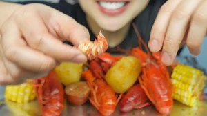 ❤️SAS❤️ on Instagram: "ASMR EATING SOUNDS. My first craw fish boil, I can confidently say I am hooked!! So tasty but definitely gotta work hard for the meat🤣. Have you had crawfish before? Click the link in bio👆🏻for full video. . . . . #asmr #asmrfood #asmrseafood #seafood #crawfish #crawfishboil #crawfishtime #youtube #youtuber #asmryoutube #eatingsounds #mukbang #asmrmukbang #eatingshow"