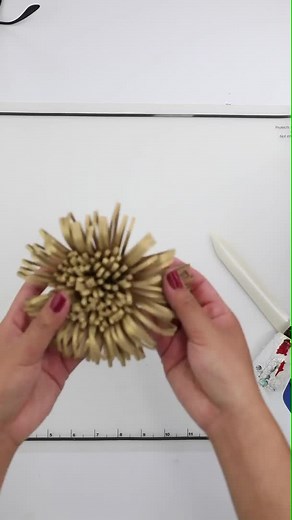 My favorite paper flower center #paperflowers #diy #tiktokpartner