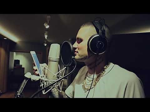 Kerser - Wait A Minute