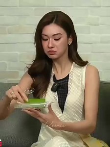 😍 🤏 | Ash Channel