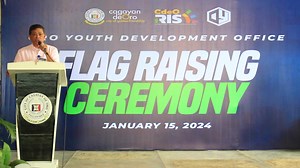 KLAREX ADMIN’S ‘SUROY SA BARYO PROGRAM’ EXPLAINED. Speaking in behalf of Cagayan de Oro City Mayor Rolando ‘Klarex’ Uy, City Administrator Roy Hilario Raagas explains the rationale behind the ‘Suroy Suroy Sa Baryo’ outreach program of the Klarex administration during Monday’s flag raising program./Text and edited clip by SC with CIO footage by Jun Cañete | Cagayan de Oro City Information Office | Facebook