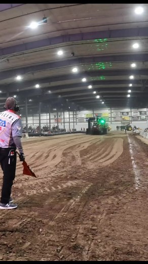 Smoke tube goes bust on "Endless" at the ntpa spring nationals #caseih #rollingcoal #diesel #tractorpull #tractors | BUILT Diesel MAFIA