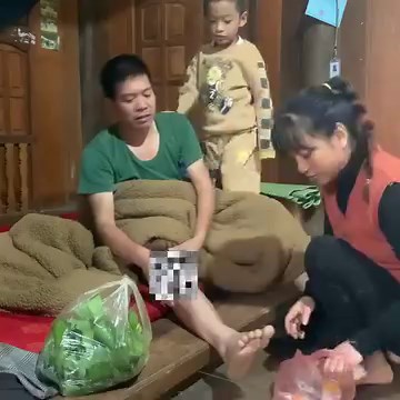 1.6K views · 39 reactions | A sudden accident happened to her ex-husband - What choice is there for Sua | Suhaa TV | Facebook