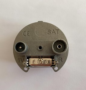 [Hot Item] Indoor 2 Gang Through-Type CATV Wall Socket Outlet for TV/Radio