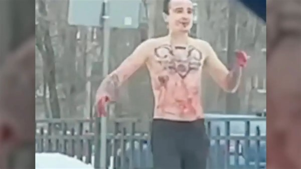 Trash streamer 'kills teen girlfriend & smears himself with blood on cam'