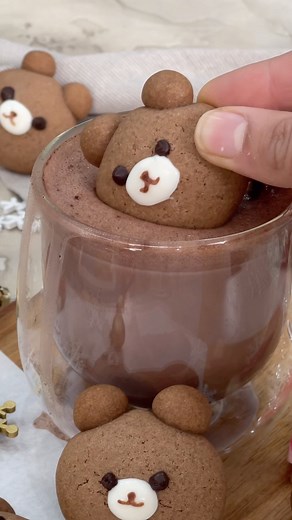 95K views · 45 reactions |  teddybear cookies #cookiedecorating #bearcookies #cutecookies #cutiepie #bärchencookies #kekse #plätzchen | Kikis Kitchen | Facebook