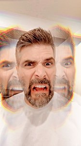 Audio en trending, alguna estupidez en cámara y listo!!! Formula viral 🤣🤣🤣 No lo fuera, si en cambio solo les estuviera hablando de lo importante que es educar a sus hijos para que no anden haciendo bullying. Que cuando alguien les diga que sus hijos están haciendo daño a otros no lo desechen puede ser señal de alarma. Solo se trata de identificar bien de quién vienen los comentarios. Todo empieza por casa😉♥️🙌🏼 | Juan Pablo Llano