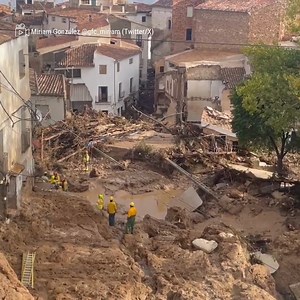 Dos riadas en menos de 24 horas en Letur han dejado un salgo trágico: dos fallecidos, seis desaparecidos y una una búsqueda sin tregua 👇 https://www.eltiempo.es/noticias/tragedia-en-letur-dos-fallecidos-seis-desaparecidos-y-una-busqueda-sin-tregua | Eltiempo.es