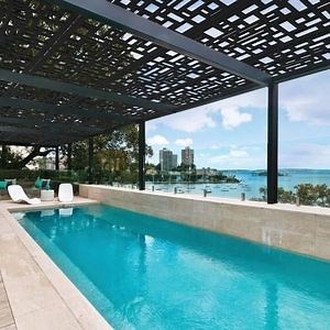 [Hot Item] Outdoor Pergolas Patio Furniture Garden Decorative Gazebo for Serene Swimming Pool Areas