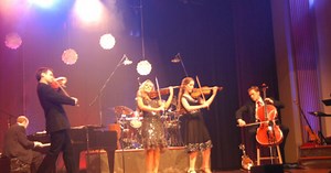 Christmas With The Annie Moses Band