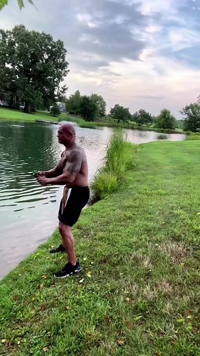 SALUDOS MÁQUINAS DE MÁQUINAS 🫶🏽 #humorfit #bodybuilder #miami | Zyzzbrahh1