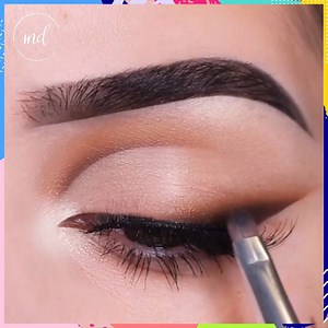 606K views · 4.7K reactions | I love it when my eye makeup has a hint of glitter and a great hint of simplicity and elegance ❤ By: @ashleykaylamakeup | MetDaan Makeup | Facebook