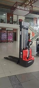 [Hot Item] Heli Hot Sales Full Electric Self Loading Stacker 1.5ton 2ton Rider Pallet Stacker