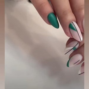 London Nails Excellence on Reels