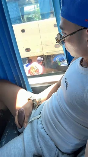 PUBLIC BUS JAKOL 🔥💦Kabado pero tang inang Libog to kahit saan nalang 😅🥵Deadma nako sa CCTV sa bus basta makapagpalabas lang sa thrill na area 🥵Poppers By: @Pinoy_Poppers Follow : @PH_CrewBoy98_ FULL VIDEO 👇🔗 https://t.co/9fFkD2fUp4🔗 https://t.co/9fFkD2fUp4