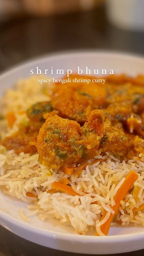 1.9K views · 59 reactions | Full recipe posted on my website, link in bio! My mom is known for two dishes: bengali akhni (that I’ve already posted) and shrimp bhuna! Her large shrimp curry is so spicy and deliciously addictive—give it a try :) #shrimp #shrimpbhuna #shrimpcurry #curry #bengalifood #dinner #recipe #recipes | Famiebananiebread | Facebook